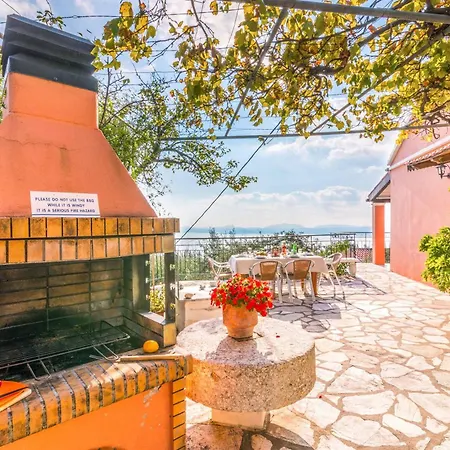 Yiannakis Vilă Nisaki (Corfu)